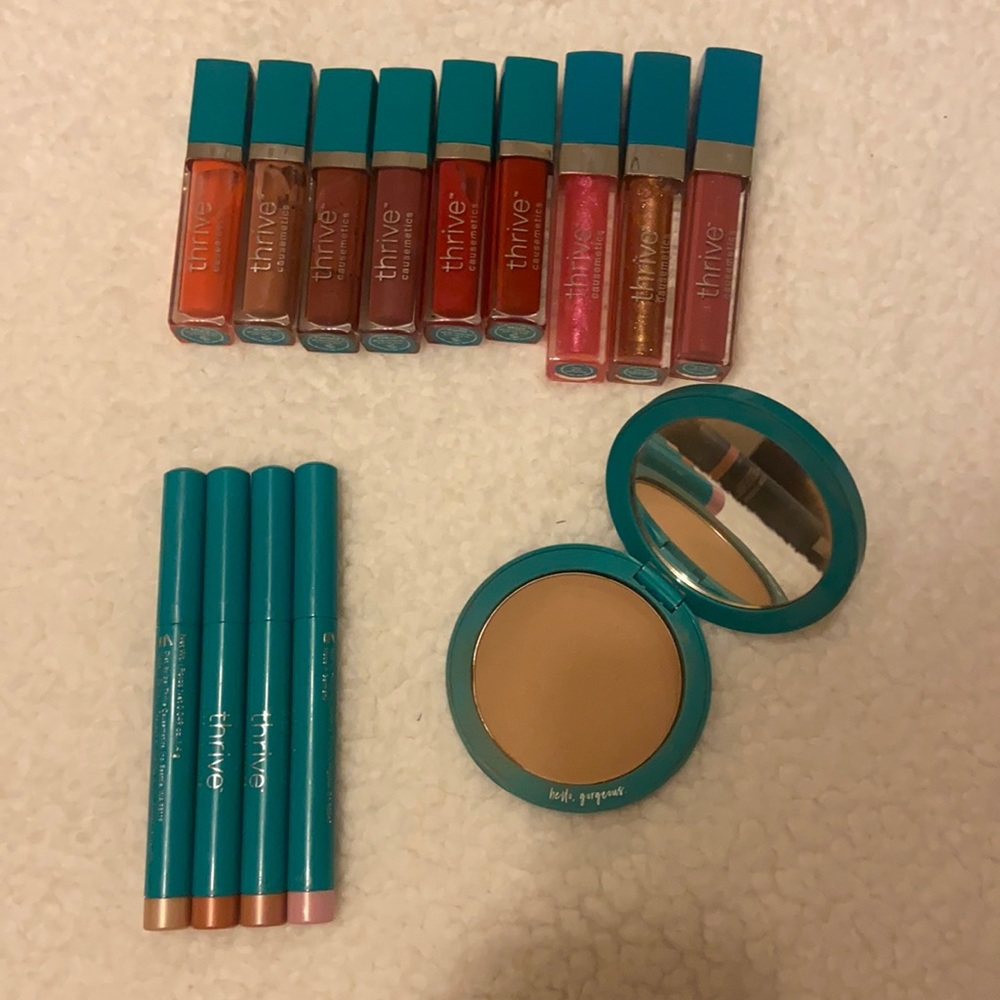 Thrive Makeup Bundle (includes all makeup shown in photos gently used)